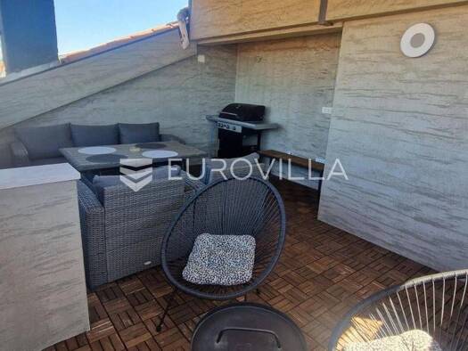 Haus zum Kauf 280.000 € 2 Zimmer 120 m² Sisan Ližnjan