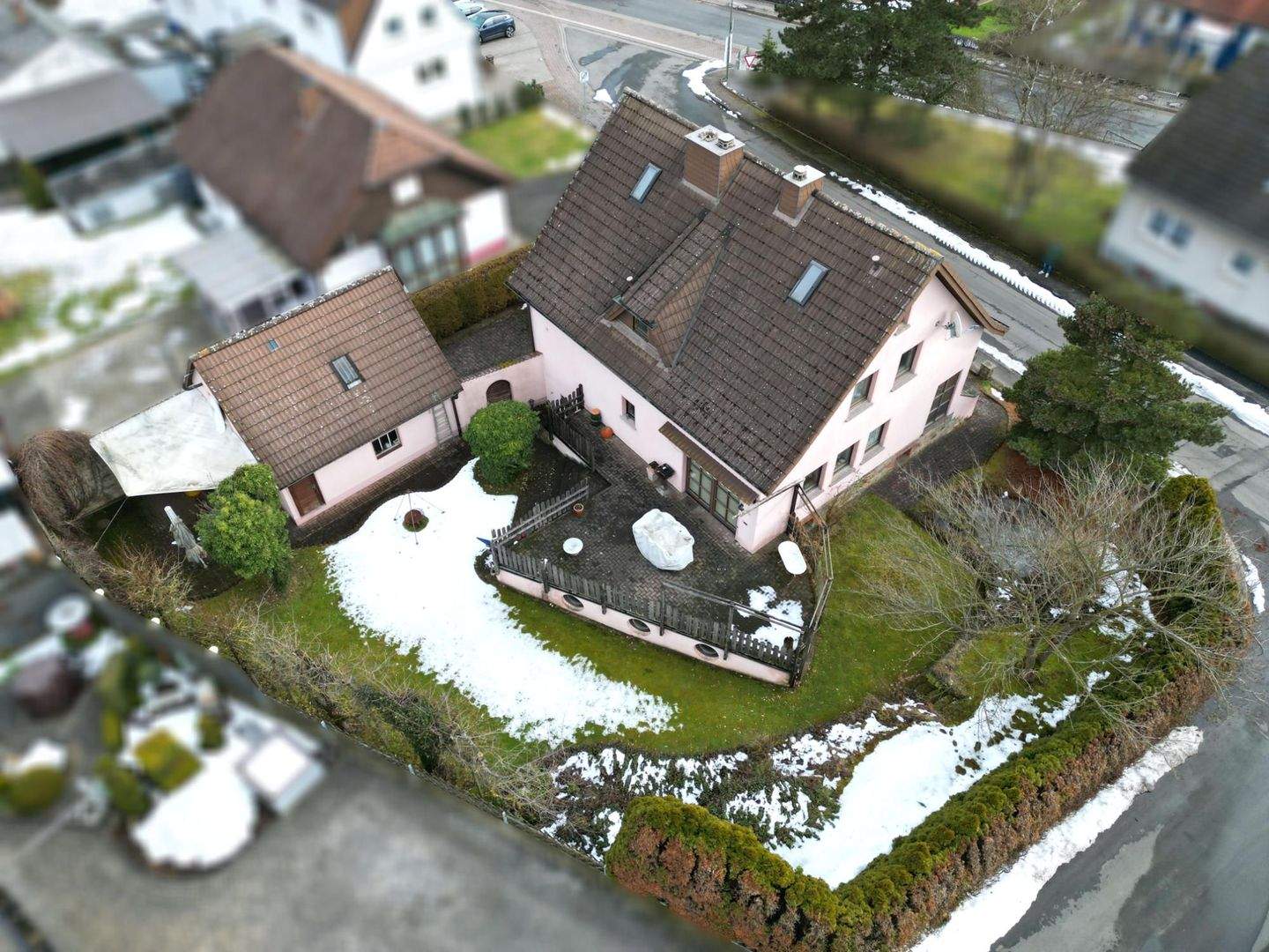 Immobilie in Petersberg - Familienfreundliches Einfamilienhaus mit Terrasse, Garten und Partykeller in Petersberg-Götzenhof - Bild 4