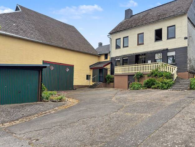 Einfamilienhaus zum Kauf 195.000 € 8 Zimmer 165 m² 1.199 m² Grundstück Macken Macken 56290