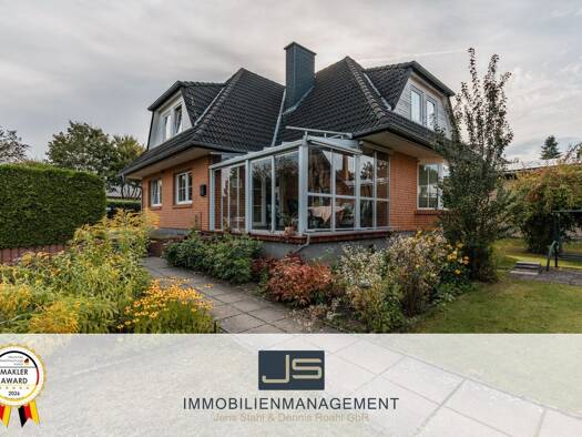Einfamilienhaus zum Kauf 299.000 € 4 Zimmer 153 m² 601 m² Grundstück Neustrelitz Neustrelitz 17235