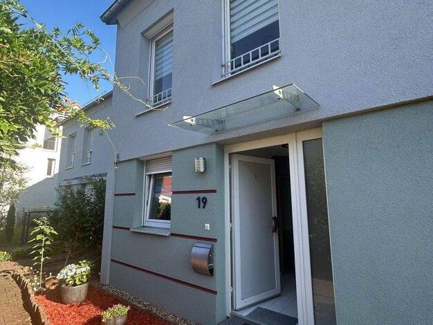 Reihenmittelhaus zur Miete 1.600 € 5 Zimmer 141 m² 160 m² Grundstück Hermann-Gehlen-Straße 19 Innenstadt Kaiserslautern 67659