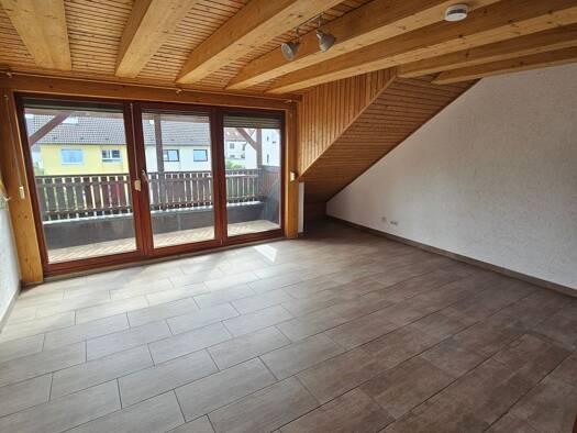 Wohnung zur Miete 650 € 3 Zimmer 60 m² Geschoss 1/2 frei ab sofort Kriegenbrunn Erlangen 91056