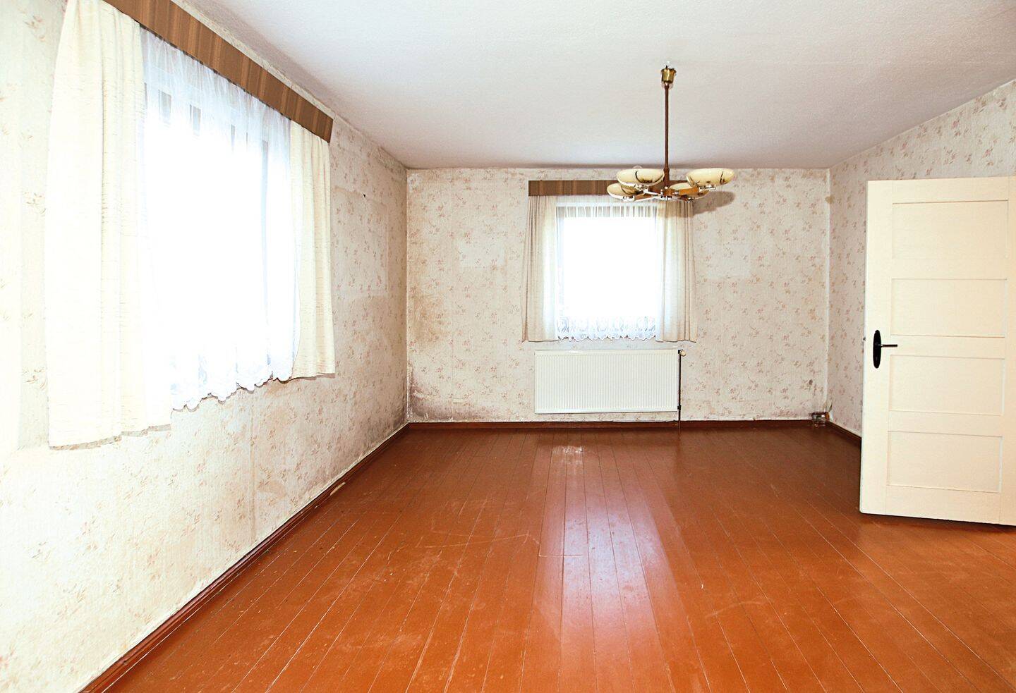 Immobilie in Bentzin - Einfamilienhaus mit Scheune und Nebengebäuden - Bild 2