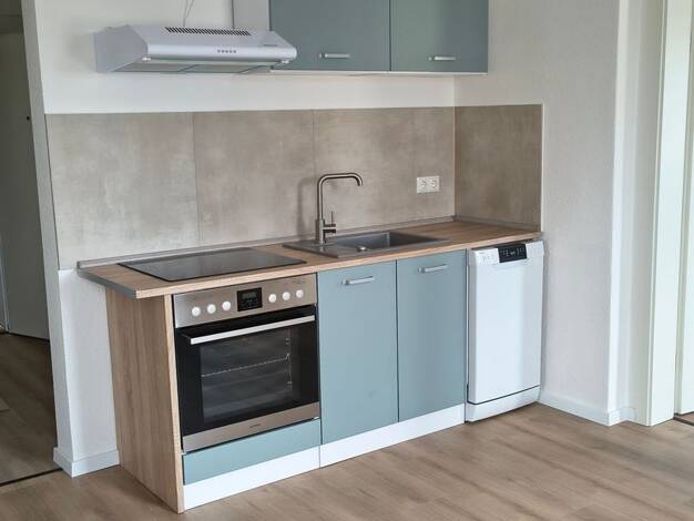 Wohnung zur Miete 700 € 2,5 Zimmer 66 m² Geschoss 3/3 frei ab sofort Löbtau-Süd Dresden 01159