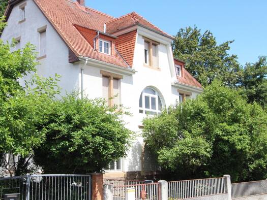 Villa zum Kauf 695.000 € 12 Zimmer 330 m² 1.285 m² Grundstück Roßdorf Roßdorf 64380