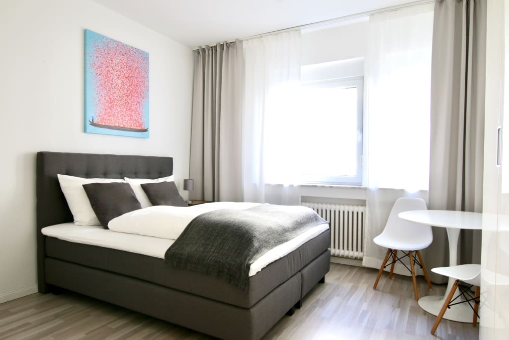 Wohnung zur Miete Wohnen auf Zeit 1.565 € 1 Zimmer 25 m²<br/>Wohnfläche 05.02.2025<br/>Verfügbarkeit Limburger Straße Neustadt - Nord Köln 50672