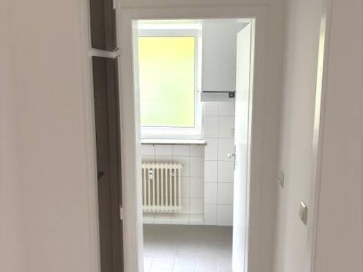 Wohnung zur Miete 840 € 4 Zimmer 79,7 m² 1. Geschoss frei ab sofort Meraner Straße 7 Amberg 92224
