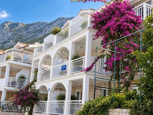 Einfamilienhaus zum Kauf 882.000 € 22 Zimmer 500 m² Gradac Gradac 21330