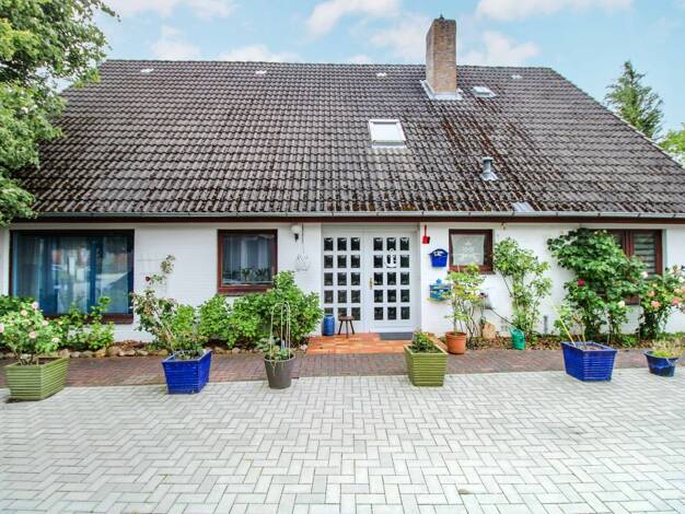 Sonstiges zum Kauf als Kapitalanlage geeignet 310.000 € 8 Zimmer 222 m² 607,1 m² Grundstück Erfde 24803