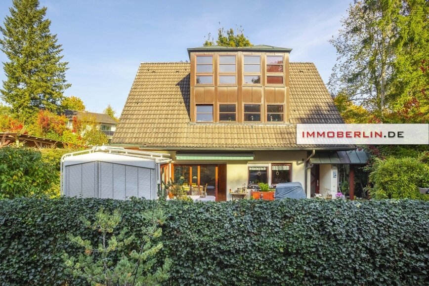 Haus zum Kauf 740.000 € 6 Zimmer 244 m²<br/>Wohnfläche 335 m²<br/>Grundstück ab sofort<br/>Verfügbarkeit Hermsdorf Berlin 13467