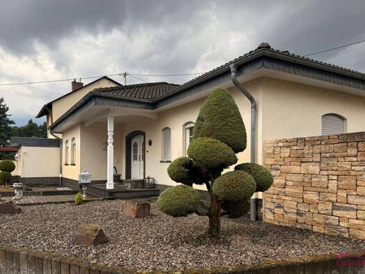 Einfamilienhaus zum Kauf provisionsfrei 520.000 € 6 Zimmer 220 m² 786 m² Grundstück Mendig 56743