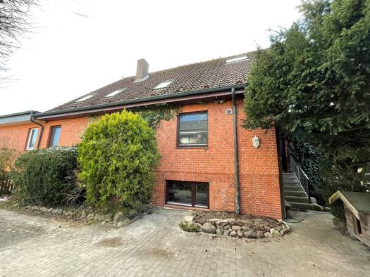 Doppelhaushälfte zum Kauf provisionsfrei 549.000 € 8 Zimmer 253,8 m² 768 m² Grundstück Elstorf Neu Wulmstorf / Elstorf 21629