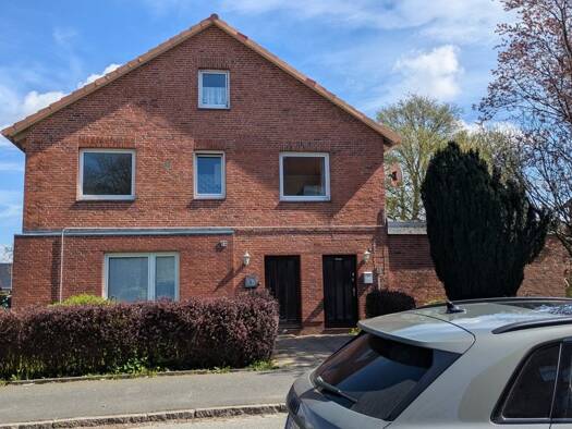 Mehrfamilienhaus zum Kauf als Kapitalanlage geeignet 235.000 € 8 Zimmer 209 m² 711 m² Grundstück Brunsbüttel 25541
