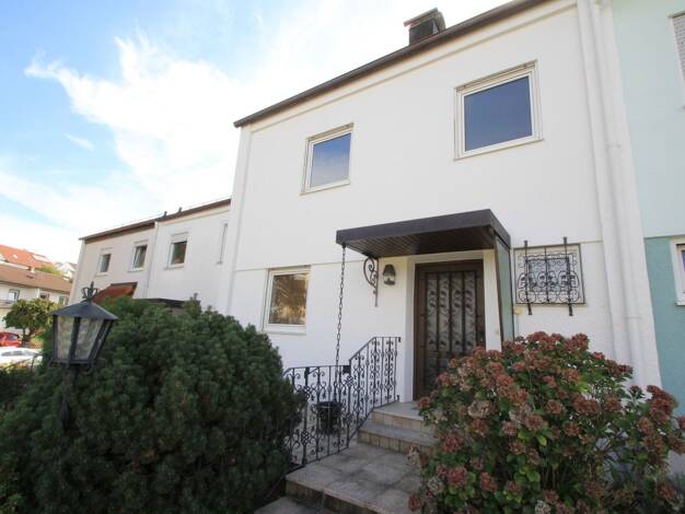 Doppelhaushälfte zum Kauf 295.000 € 4 Zimmer 97,2 m² 301 m² Grundstück frei ab sofort Thannhausen Thannhausen 86470