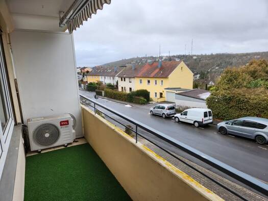 Wohnung zur Miete 1.100 € 3 Zimmer 75 m² Geschoss 1/3 frei ab sofort Höchberg 97204