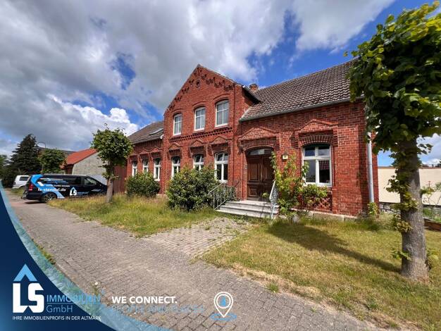 Haus zum Kauf 176.000 € 7 Zimmer 290 m² 3.800 m² Grundstück Heiligenfelde Altmärkische Höhe 39606
