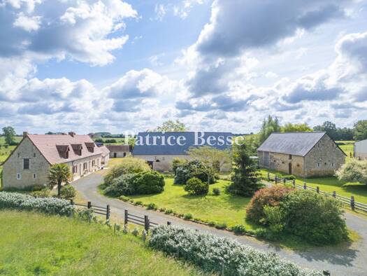 Reiterhof zum Kauf 630.000 € 31.122 m² Grundstück Centre Sablé-sur-Sarthe 72300