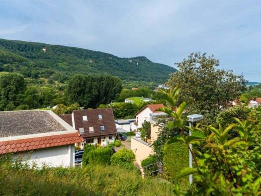 Terrassenwohnung zur Miete 700 € 2 Zimmer 50 m² frei ab sofort Hangweg 14 Bad Urach Bad Urach 72574