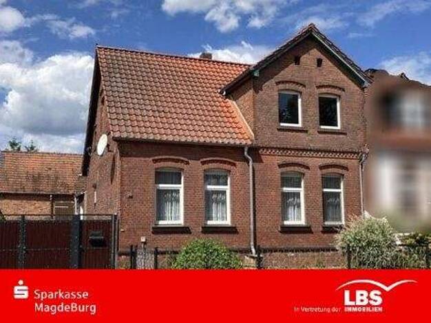 Doppelhaushälfte zum Kauf 68.000 € 5 Zimmer 120 m² 874 m² Grundstück Güsen 39317