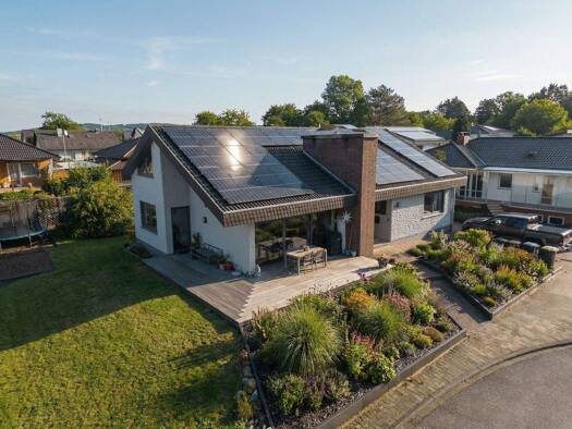 Einfamilienhaus zum Kauf 730.000 € 7 Zimmer 149,3 m² 825 m² Grundstück frei ab 01.05.2026 Gensingen 55457