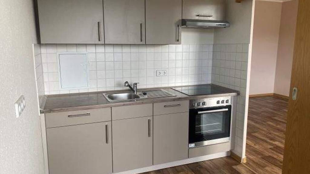 Wohnung zur Miete 358 € 2 Zimmer 56,3 m² 3. Geschoss frei ab 01.06.2026 Albert-Einstein-Straße 1 Oschersleben 39387