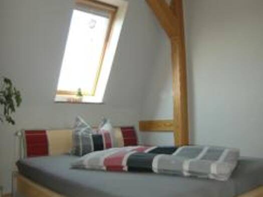 Wohnung zur Miete 360 € 2 Zimmer 53,9 m² Geschoss 2/3 frei ab 01.05.2026 Goethestraße 79 Innenstadt Riesa 01587