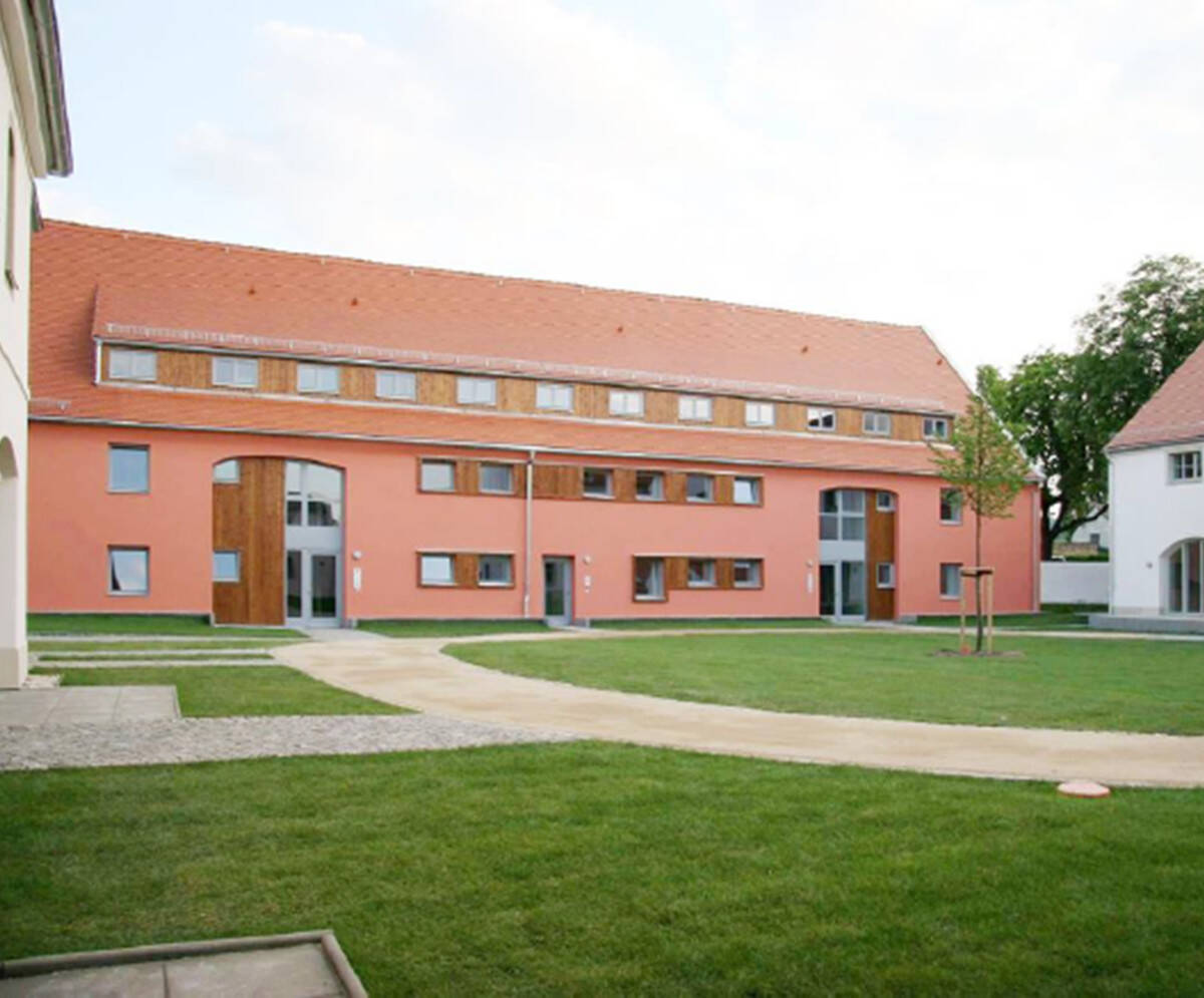 Property thumbnail 2