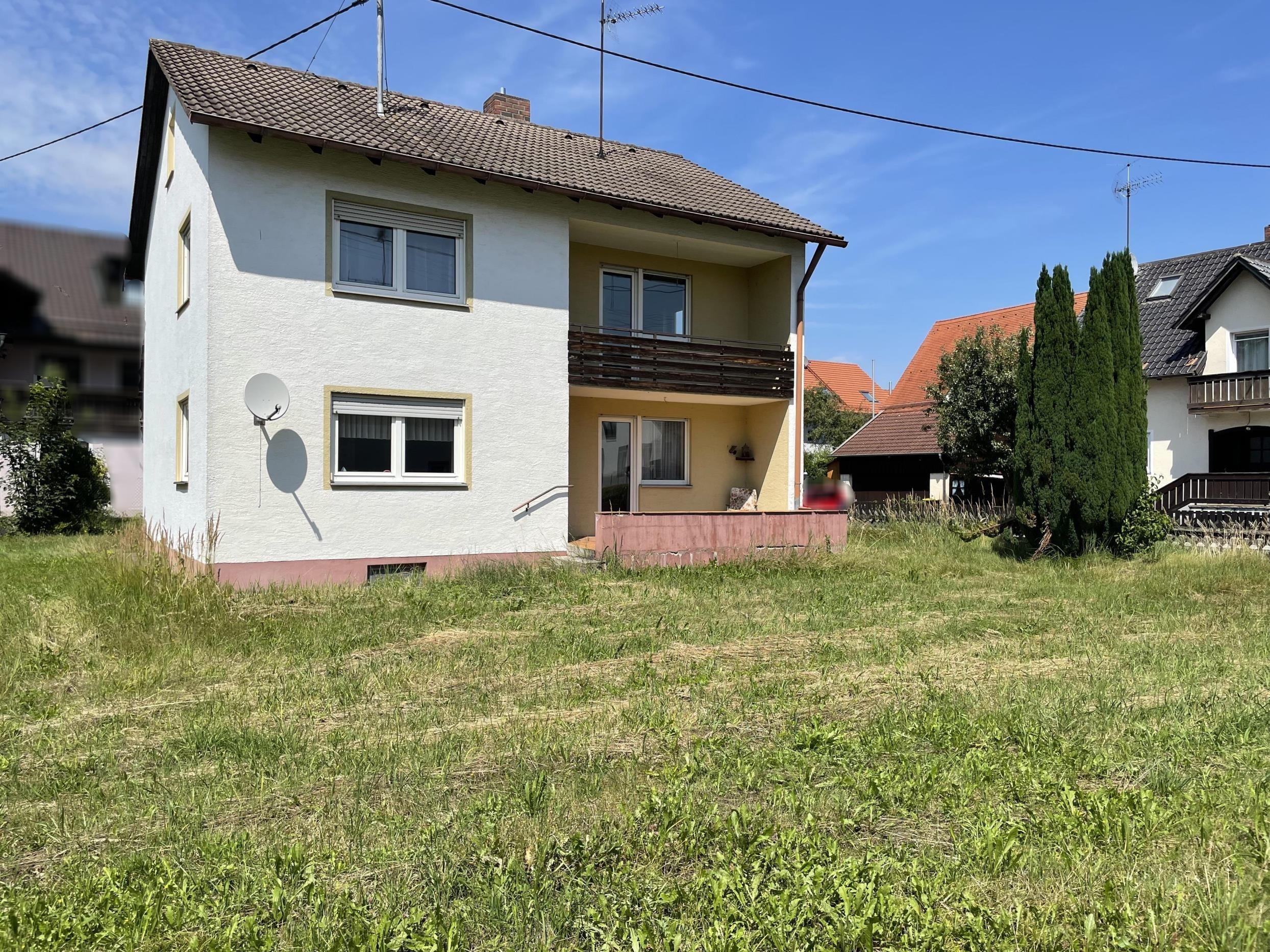 Einfamilienhaus zum Kauf 285.000 € 5 Zimmer 118 m²<br/>Wohnfläche 490 m²<br/>Grundstück ab sofort<br/>Verfügbarkeit Amberg 86854