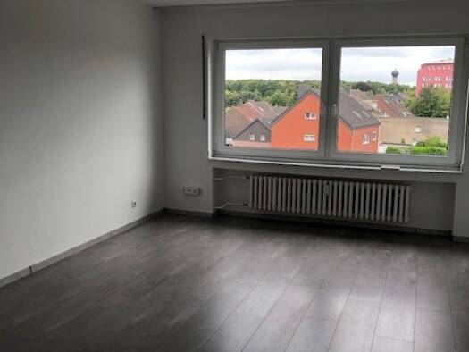 Wohnung zur Miete 540 € 3 Zimmer 76 m² 3. Geschoss frei ab sofort Krefelder Straße 186 Bergheim Duisburg 47226