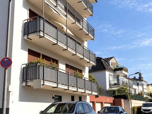 Wohnung zur Miete 1.650 € 4 Zimmer 105 m² Geschoss 3/3 frei ab sofort Bergen-Enkheim Frankfurt am Main 60388
