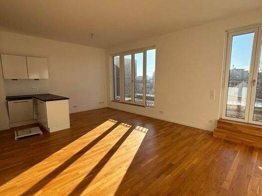 Wohnung zur Miete 1.435 € 3 Zimmer 96,9 m² 6. Geschoss frei ab 16.02.2026 Schweriner Straße 43 Wilsdruffer Vorstadt/Seevorstadt-West Dresden 01067