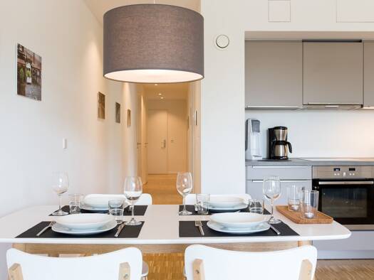 Wohnung zur Miete Wohnen auf Zeit 1.700 € 3 Zimmer 86 m² frei ab sofort Friedrichshafen 88045