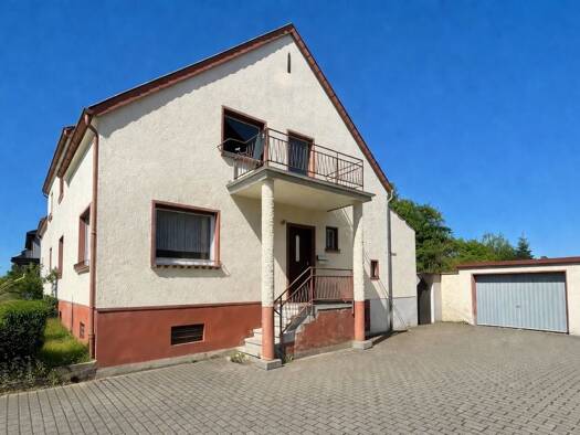 Doppelhaushälfte zum Kauf 199.000 € 7 Zimmer 131 m² 565 m² Grundstück Rohrbach Sankt Ingbert 66386