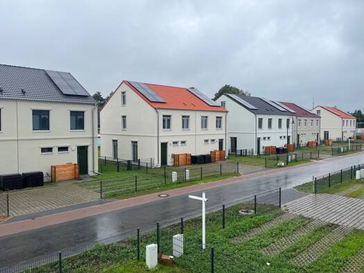 Doppelhaushälfte zur Miete - Erstbezug 2.175 € 5 Zimmer 154,1 m² 353 m² Grundstück frei ab sofort von-Hake-Straße 15 Schönwalde-Dorf Schönwalde-Glien 14621
