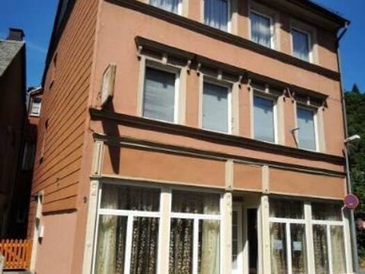 Mehrfamilienhaus zum Kauf als Kapitalanlage geeignet 219.000 € 14 Zimmer 393 m² 200 m² Grundstück Wasenstr.9 Idar-Oberstein 55743