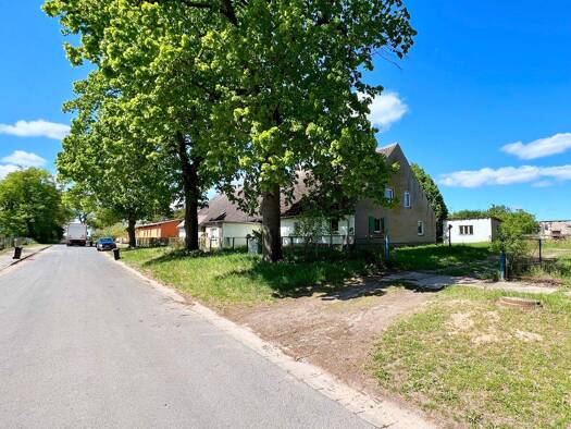 Mehrfamilienhaus zum Kauf als Kapitalanlage geeignet 96.000 € 15 Zimmer 337 m² 5.884 m² Grundstück Unterdorf 26 Dennin Spantekow 17392