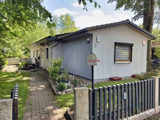 Bungalow zum Kauf 160.000 € 4 Zimmer 75 m² 514 m² Grundstück Uetze Uetze 31311