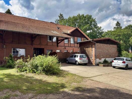 Mehrfamilienhaus zum Kauf 490.000 € 20 Zimmer 730 m² 1.902 m² Grundstück Dollbergen Uetze 31311