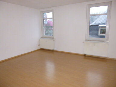 Wohnung zur Miete 210 € 1 Zimmer 39 m² 1. Geschoss frei ab sofort Greiz Greiz 07973