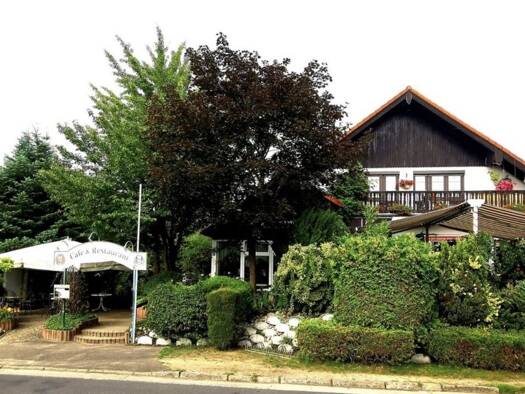 Einfamilienhaus zum Kauf provisionsfrei 740.000 € 450 m² 1.852 m² Grundstück Falkenhagen Falkenhagen (Mark) 15306