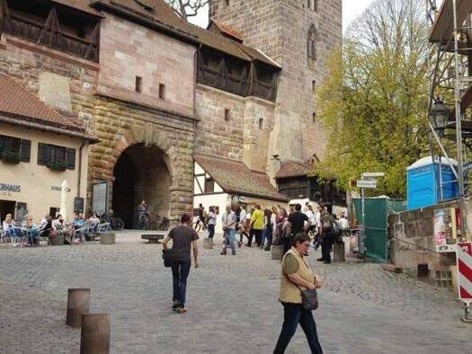 Wohnung zur Miete 1.150 € 2,5 Zimmer 78 m² 3 Geschosse frei ab 01.02.2026 Albrecht-Dürer-Straße 14 Sebald Nürnberg 90403