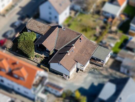 Mehrfamilienhaus zum Kauf als Kapitalanlage geeignet 640.000 € 8 Zimmer 225 m² 673 m² Grundstück Rüsselsheim / Bauschheim 65428