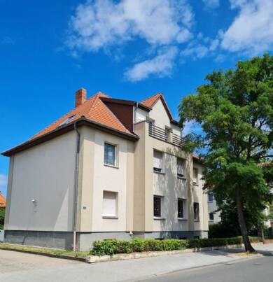 Mehrfamilienhaus zum Kauf als Kapitalanlage geeignet 1.535.000 € 1.605 m² 6.710 m² Grundstück Roitzsch Sandersdorf-Brehna 06809