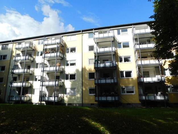 Wohnung zur Miete 736 € 4 Zimmer 88,7 m² 4. Geschoss frei ab 17.10.2026 Holbeinstraße 9 Bommern Witten 58452