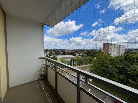 Wohnung zur Miete 345 € 3 Zimmer 60 m² Geschoss 5/6 frei ab sofort Dortmunder Straße 2 Neuplanitz Zwickau 08062
