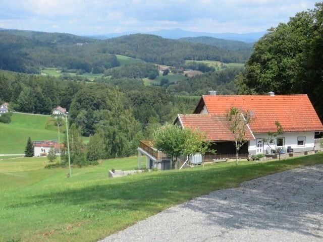 Einfamilienhaus zum Kauf 429.000 € 6 Zimmer 140 m²<br/>Wohnfläche 5.800 m²<br/>Grundstück Fürstenstein Fürstenstein 94538