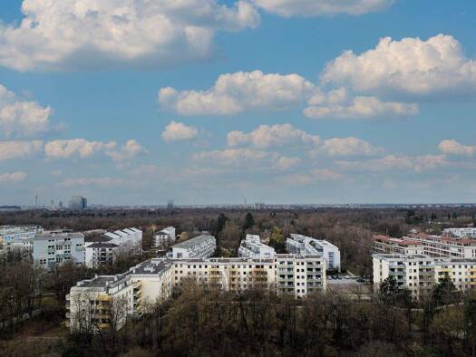 Wohnung zum Kauf 359.000 € 2 Zimmer 43 m² 13. Geschoss Bogenhausen München 81925