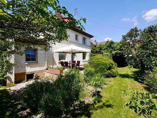 Einfamilienhaus zum Kauf 530.000 € 10 Zimmer 222 m² 672 m² Grundstück Aarstraße 207 Wehen Taunusstein 65232