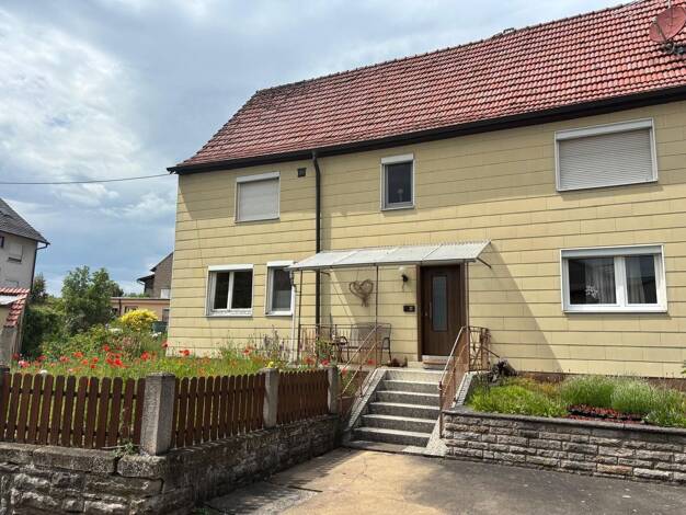 Bauernhaus zum Kauf 169.000 € 5 Zimmer 165 m² 1.501 m² Grundstück Wülfershausen Wasserlosen 97535