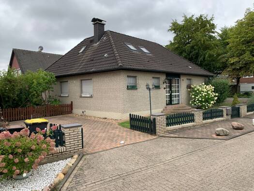 Bungalow zum Kauf provisionsfrei 379.000 € 5 Zimmer 166 m² 523 m² Grundstück Gerderath Erkelenz-Gerderath 41812